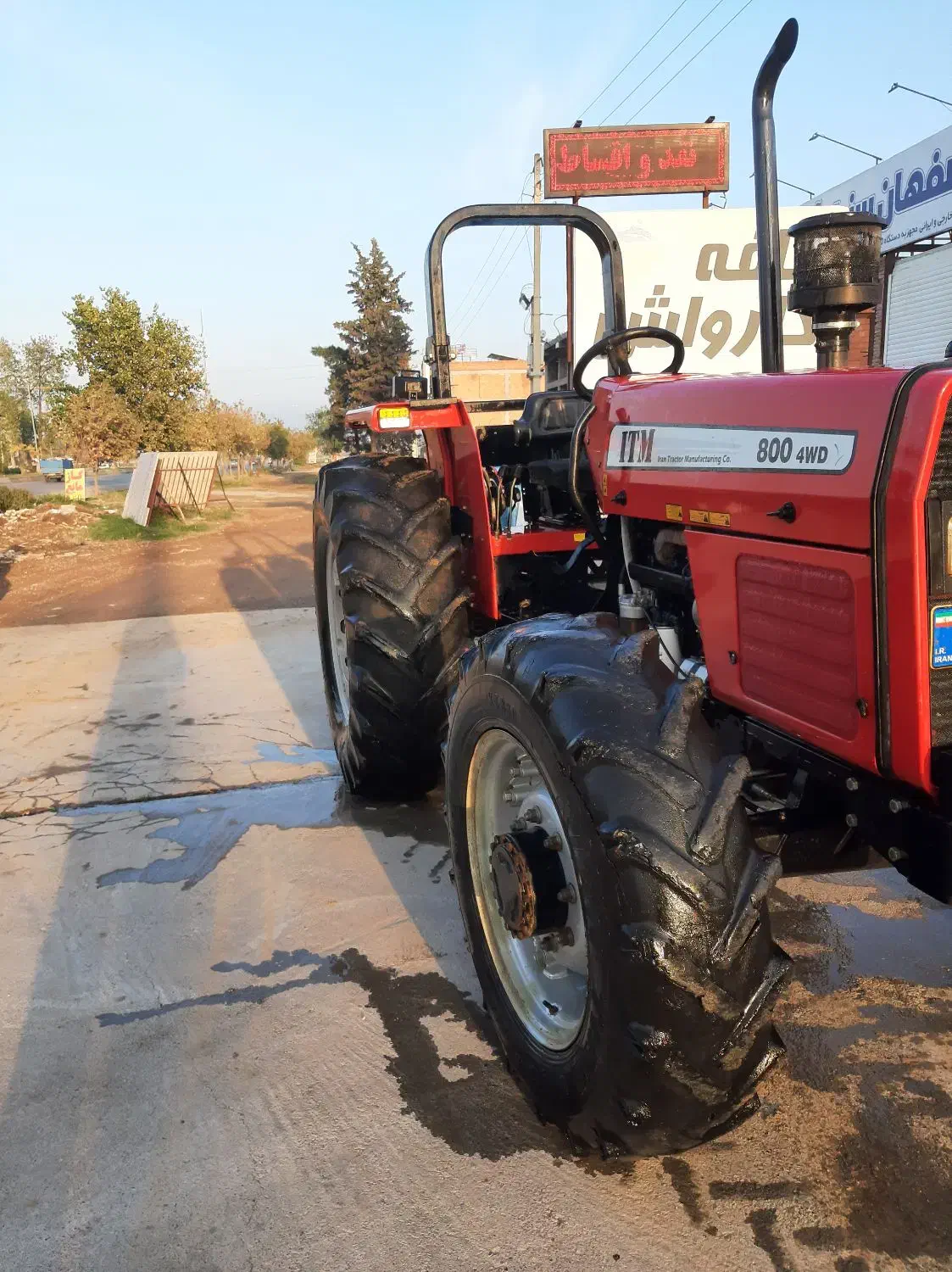 تراکتور ۸۰۰ جفت مدل اخر ۹۹|خودرو سنگین|بهشهر, |دیوار