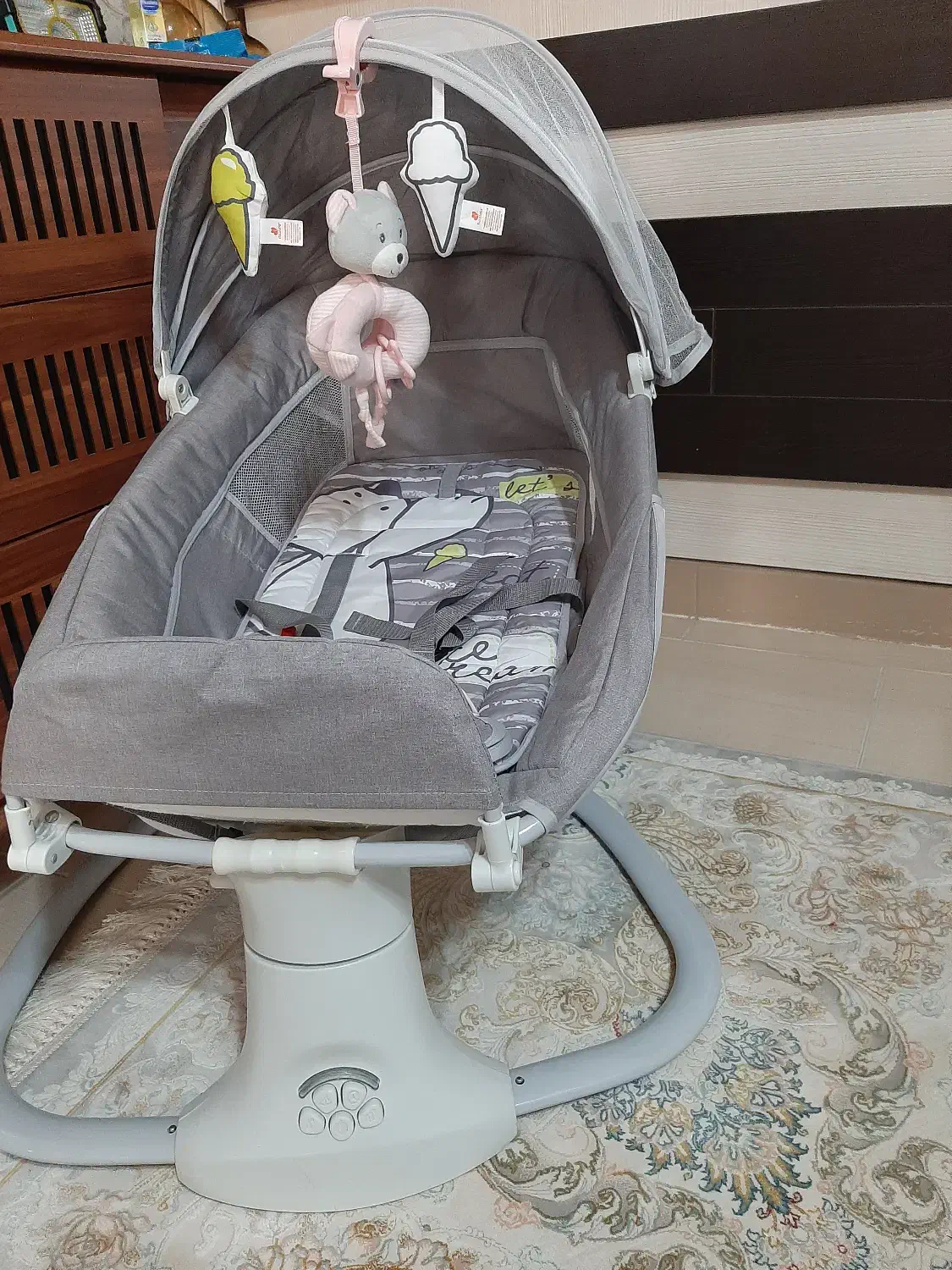 گهواره برقی|کالسکه و لوازم جانبی|چمران, |دیوار