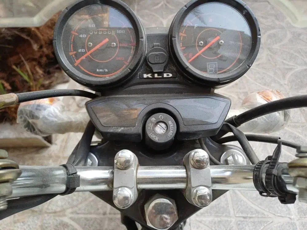 موتور|موتورسیکلت|ری, جوانمرد قصاب|دیوار