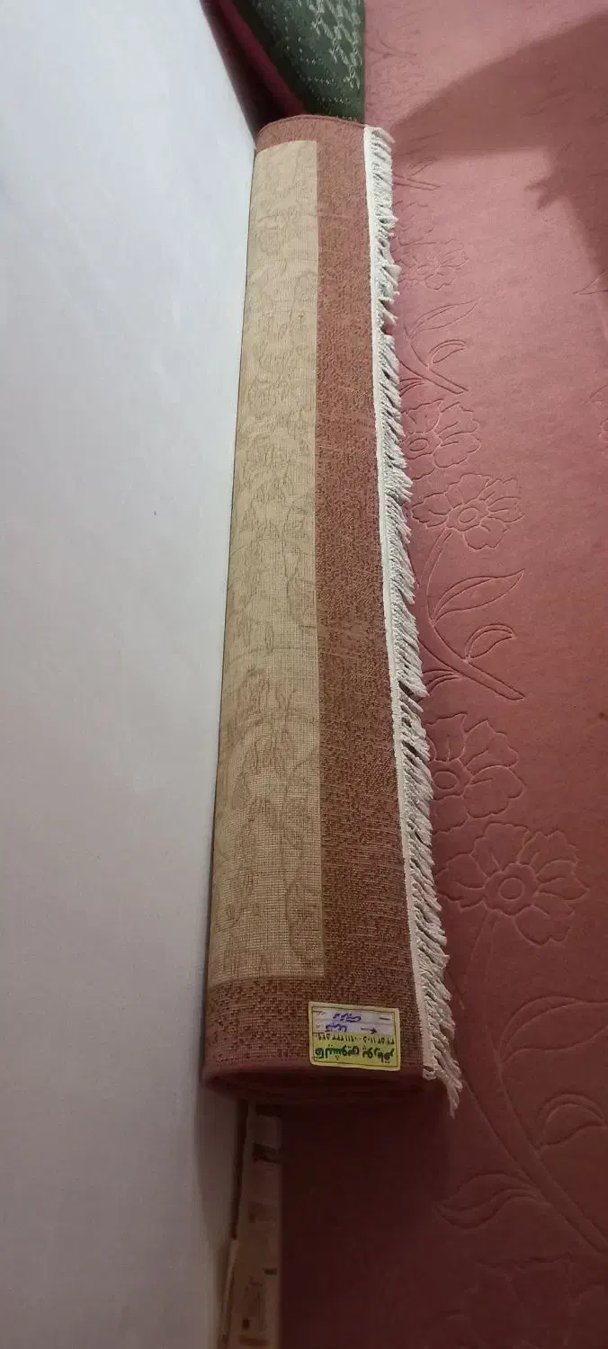 دو عدد فرش ۶متری|فرش|سنگر, |دیوار