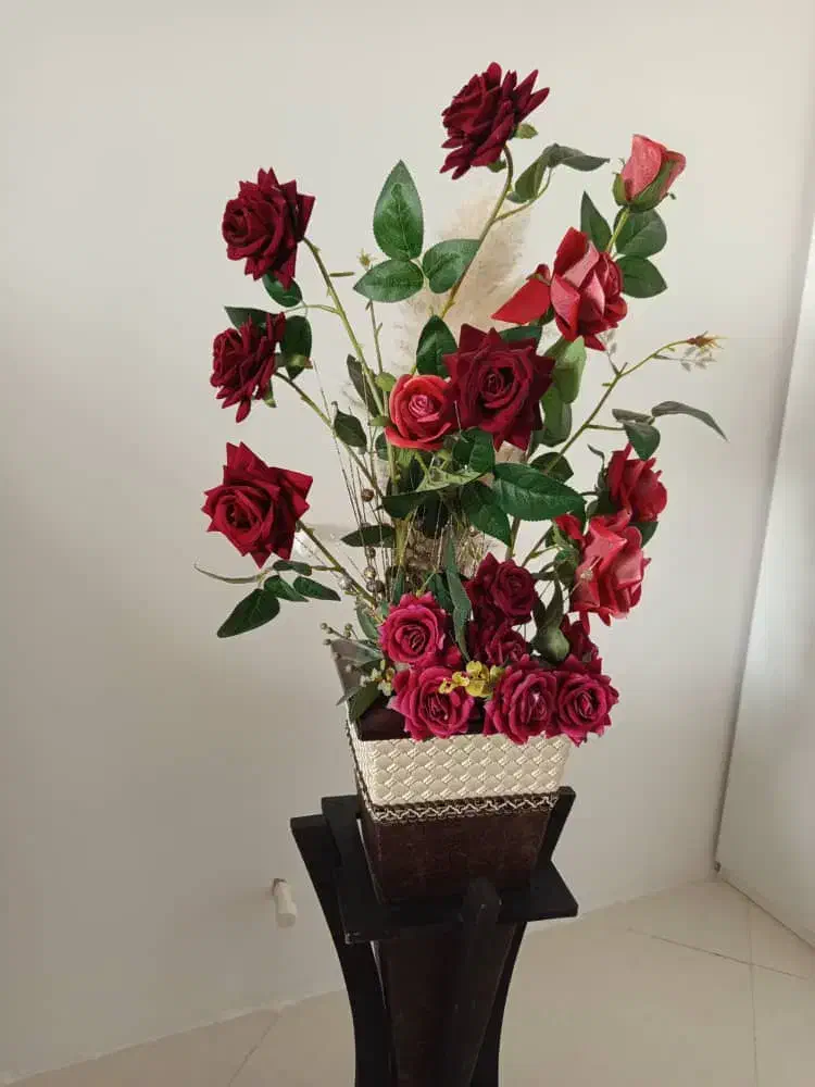 گلدون مصنوعی|گل مصنوعی|قدس, شهر‌قدس|دیوار