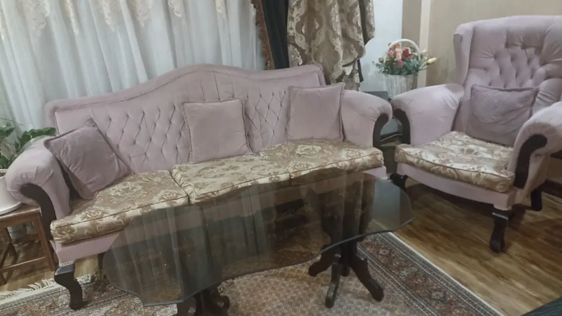 مبل ۶ نفره و میز ناهار خوری|مبلمان خانگی و میز عسلی|تهران, بلوار کشاورز|دیوار