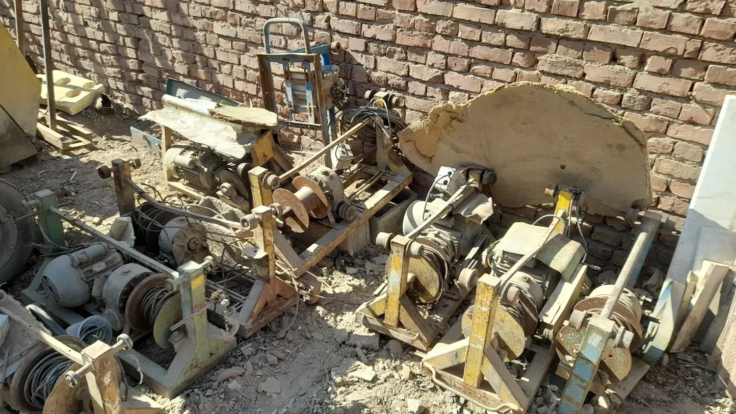 بالابر.بتونیر.پمپ باد.سانترفیوژ.سنگ برش|ابزارآلات|کرمان, |دیوار