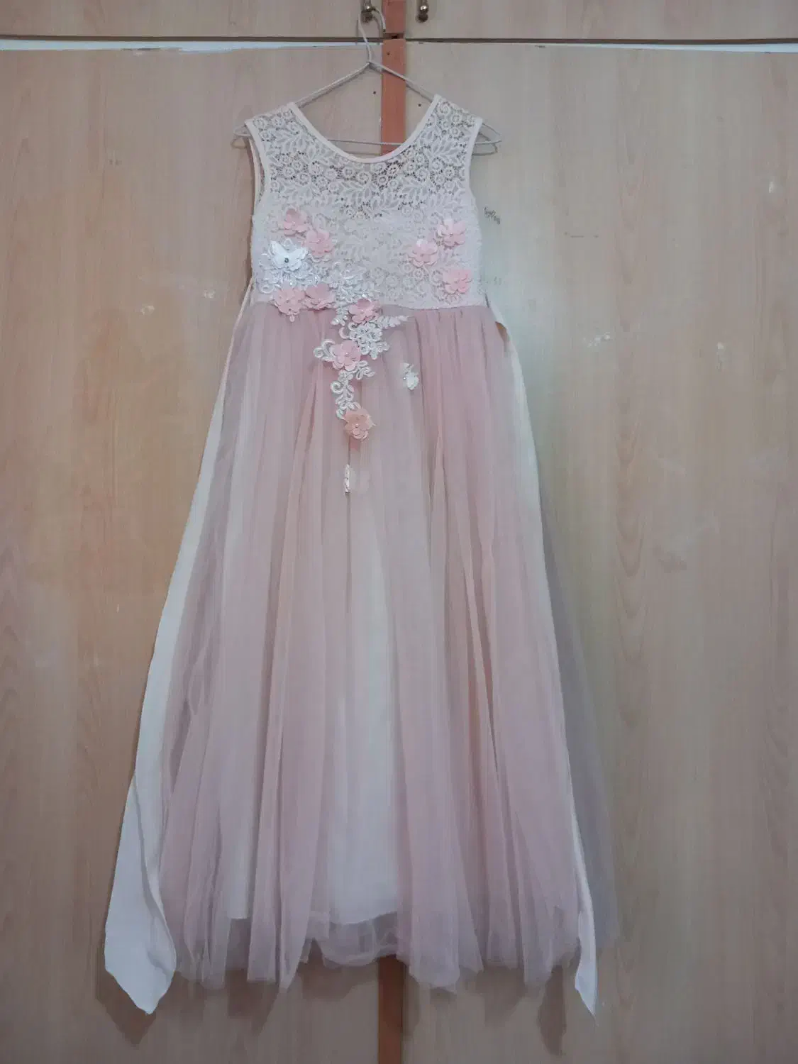 پیرهن مجلسی|لباس|محمدیه-قزوین, |دیوار