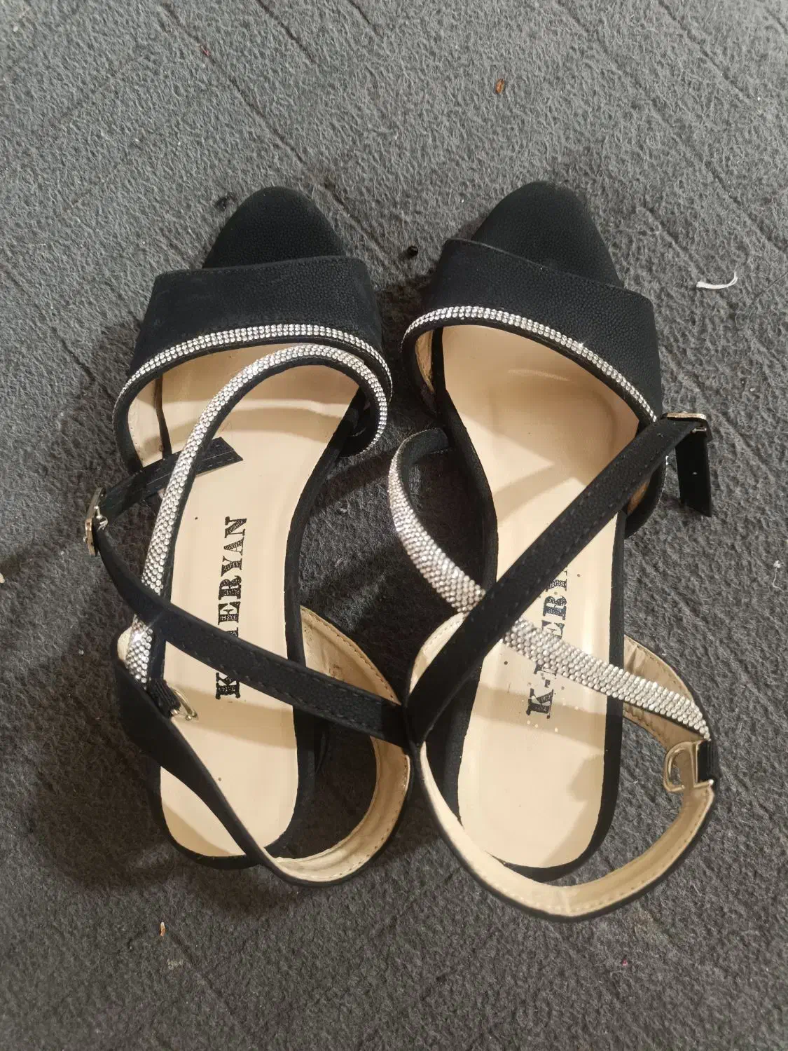 یک جفت صندل|کیف، کفش، کمربند|پاکدشت, پاکدشت (مامازند)|دیوار