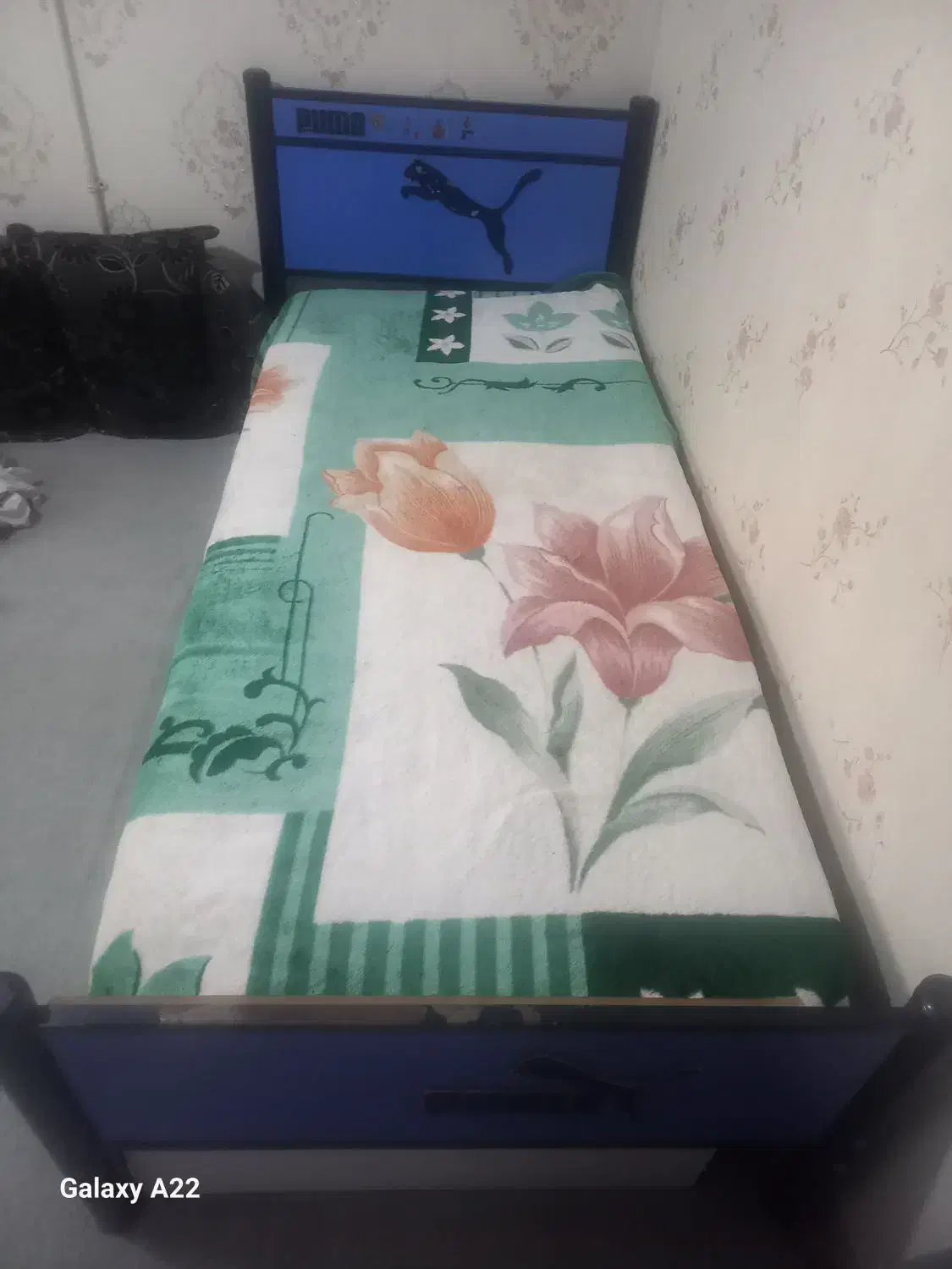 تخت خواب فلزی تک نفره|تخت و سرویس خواب|گلستان (تهران), |دیوار