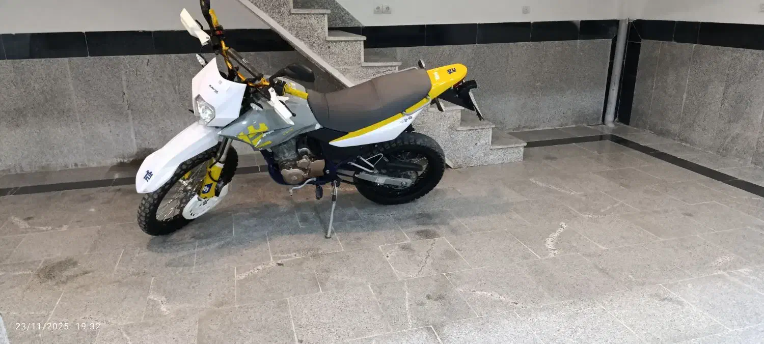 موتور تریل250 در حد صفر|موتورسیکلت|خرمآباد, |دیوار