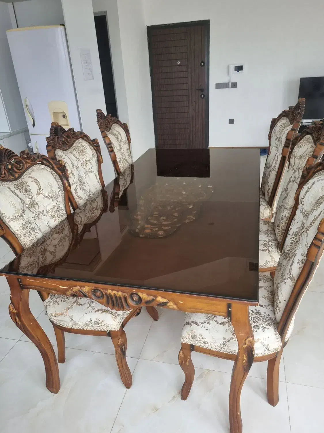 میز نهارخوری ۸ نفره با ۶ صندلی فروش فوری|میز و صندلی غذاخوری|واجارگاه, |دیوار