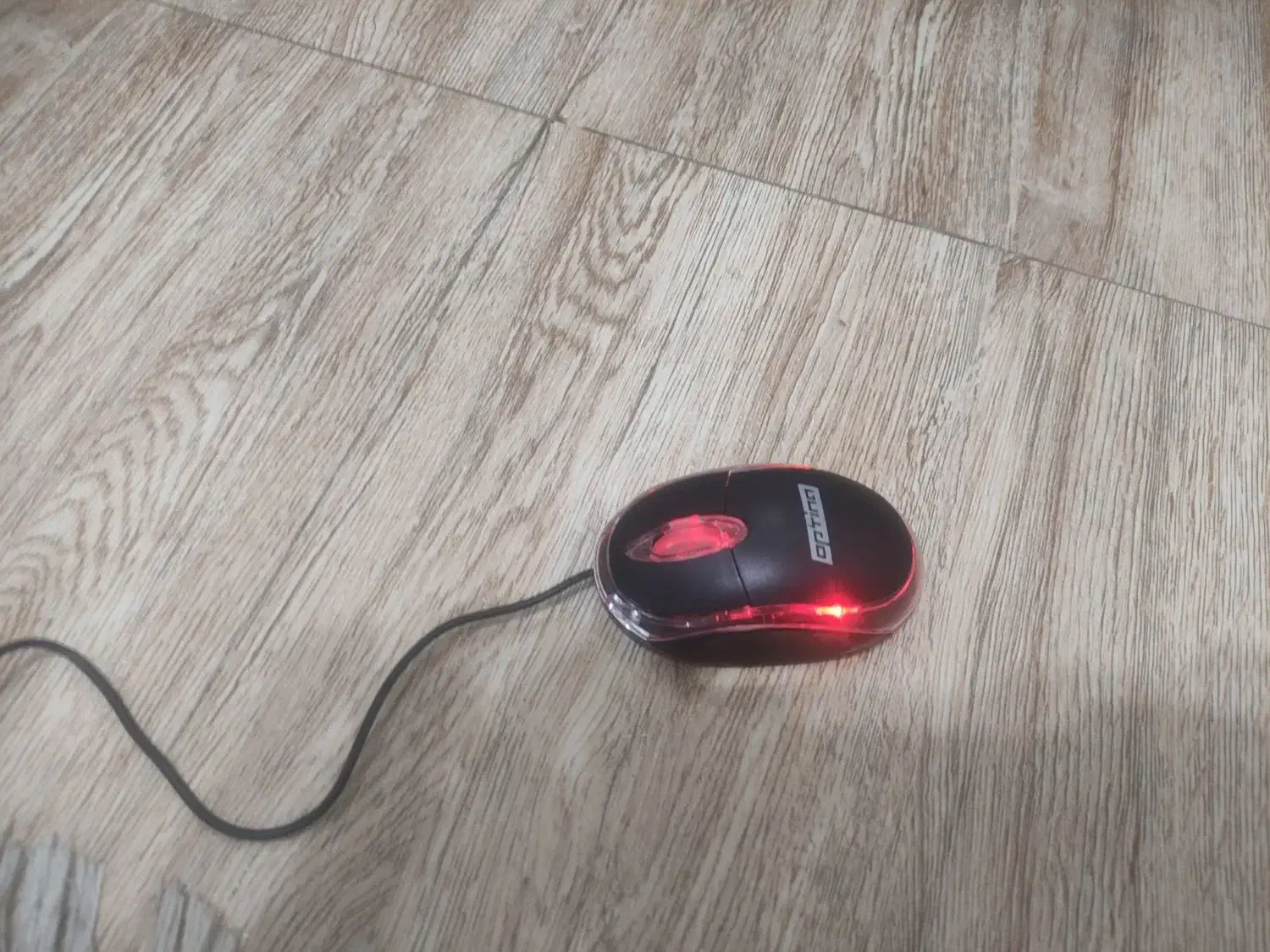 موس  کاملا سالم|قطعات و لوازم جانبی رایانه|رشت, منظریه|دیوار