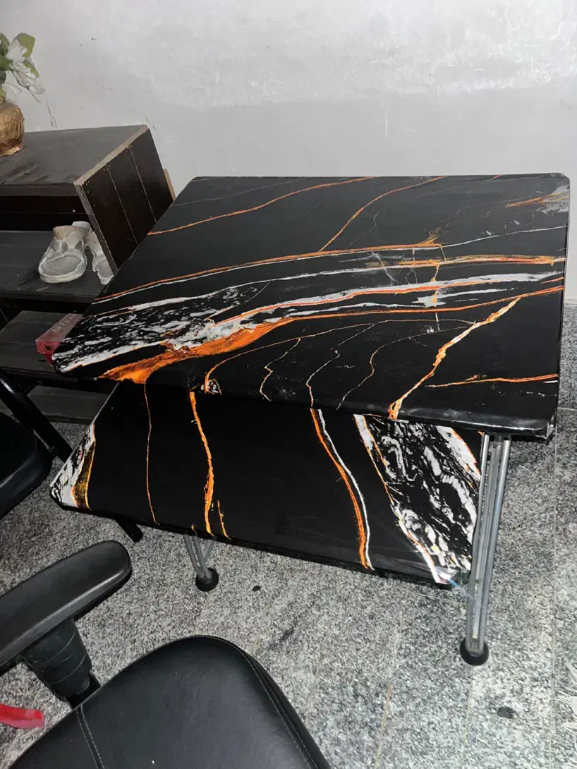 میز و صندلی|صندلی و نیمکت|بروجرد, |دیوار