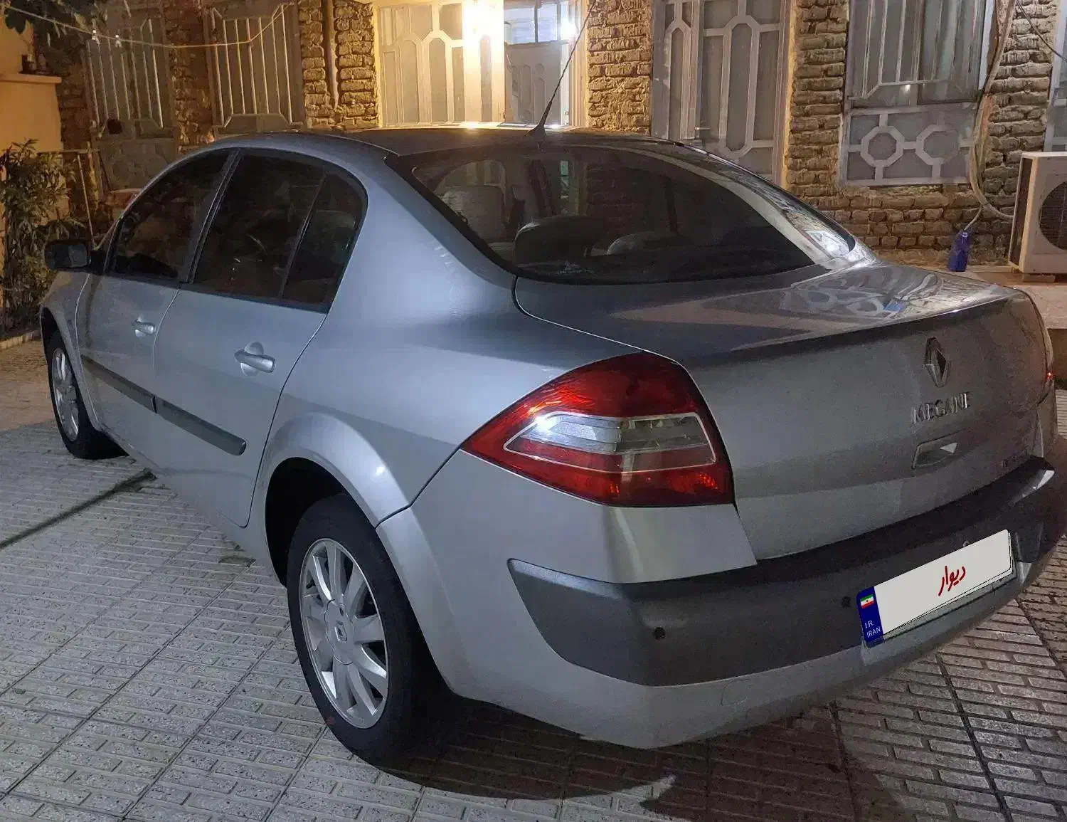 مگان ۲۰۰۰ اتومات بدون رنگ|خودرو سواری و وانت|کرمانشاه, |دیوار