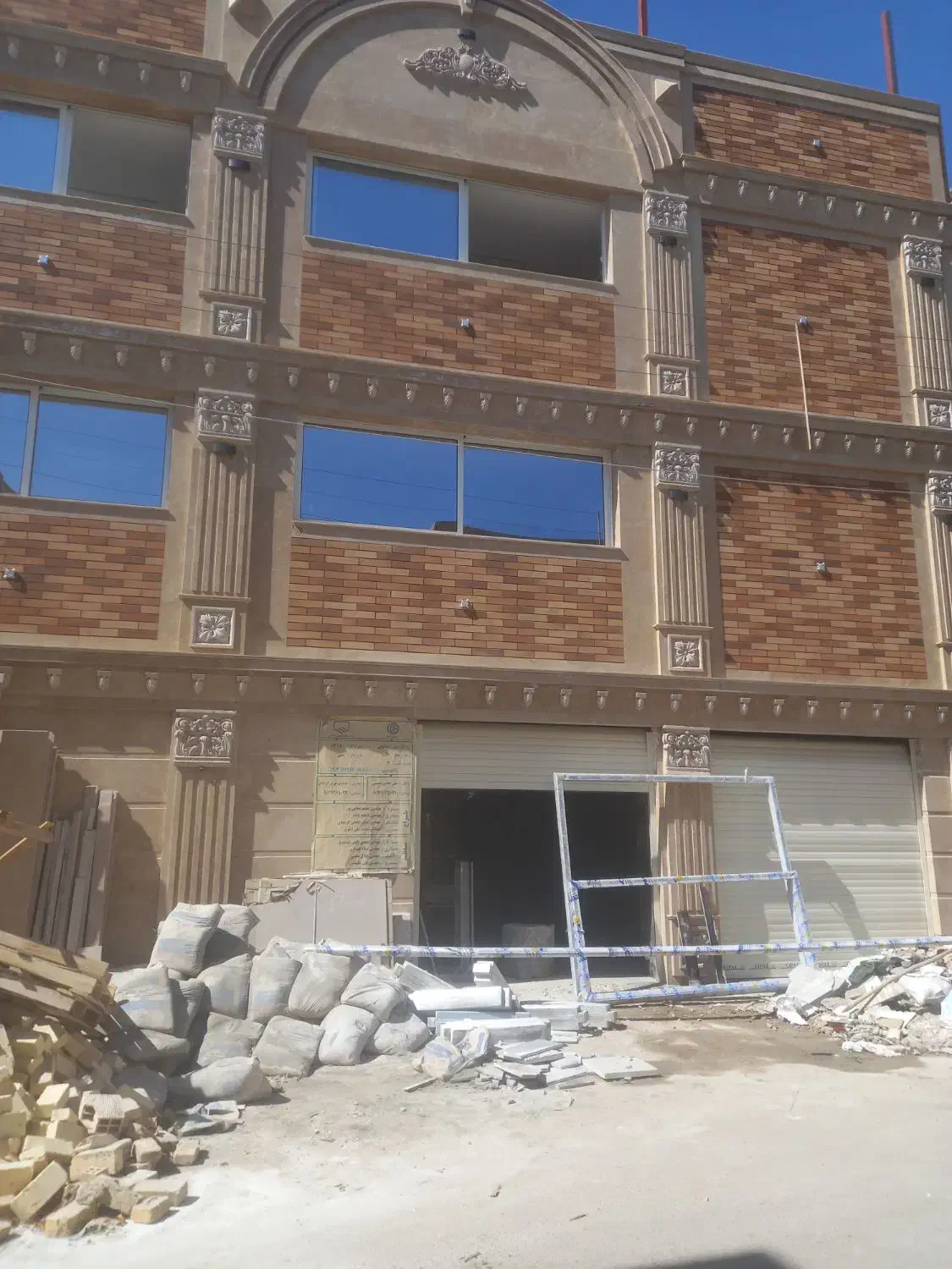 درب و پنچره و توری (تعمیر درب های قدیمی)|خدمات پیشه و مهارت|اصفهان, هفتون|دیوار