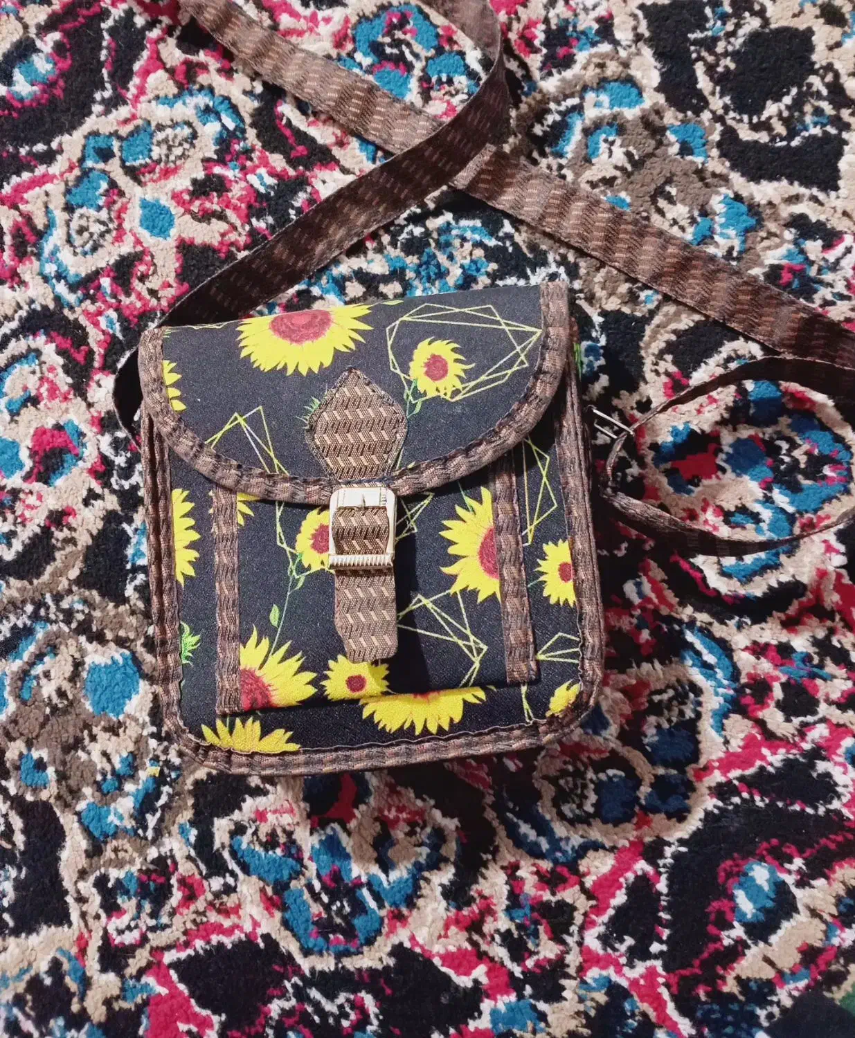 کیف آفتاب گردونی|کیف، کفش، کمربند|یاسوج, |دیوار