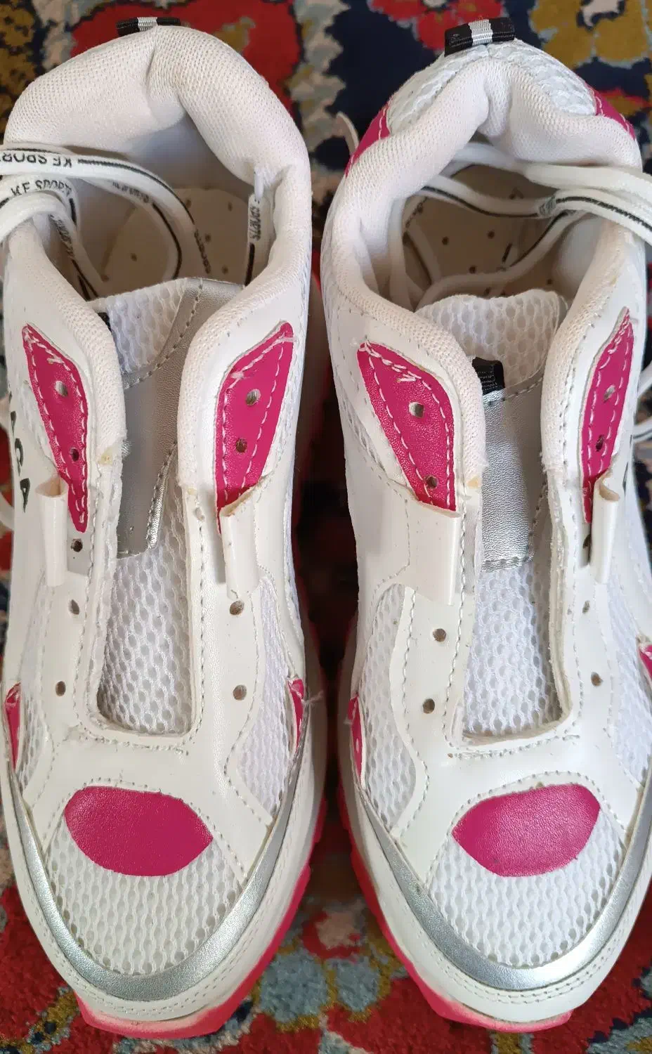 کتونی|کیف، کفش، کمربند|زنجان, |دیوار