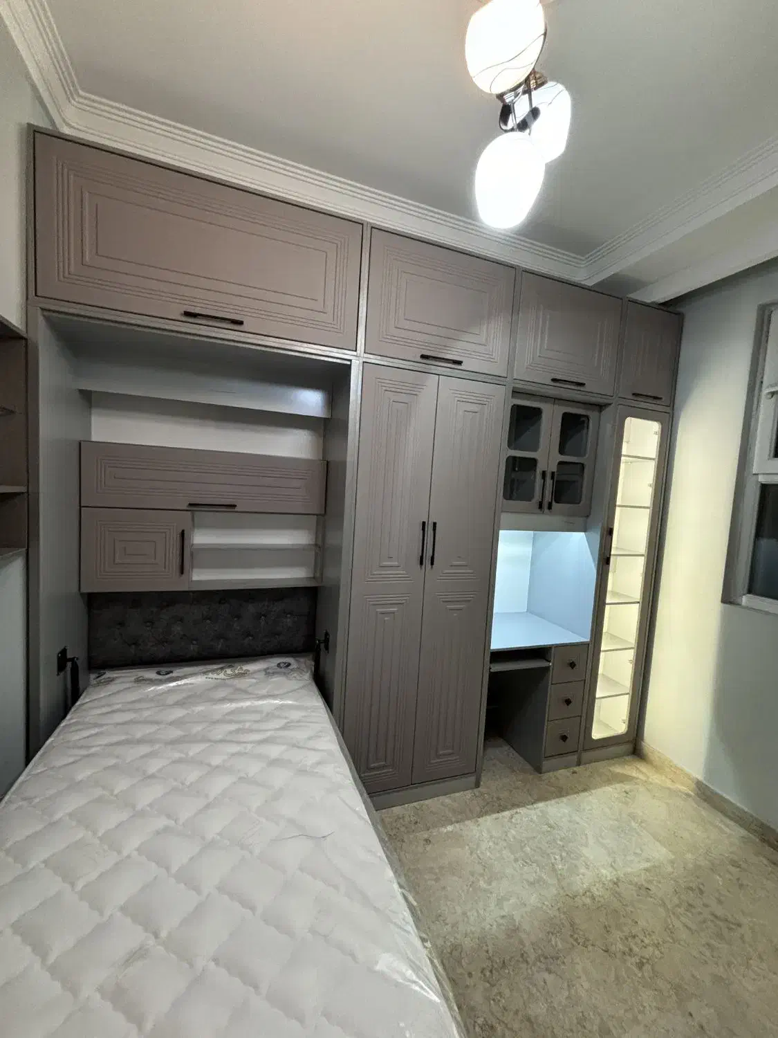 کمد دیواری و تخت کمجا|جاکفشی، کمد، دراور|چهاردانگه (تهران), |دیوار