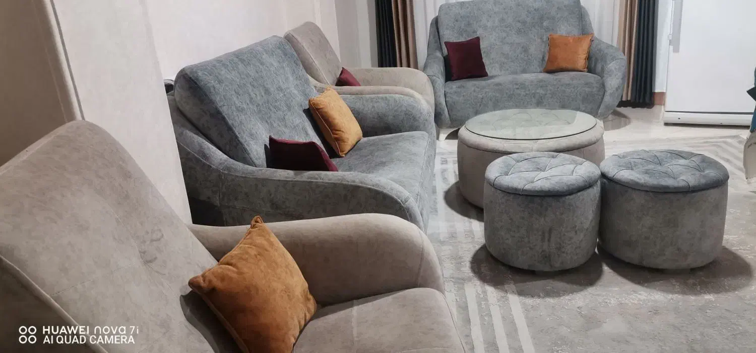 مبل ۶نفره|مبلمان خانگی و میز عسلی|رشت, منظریه|دیوار