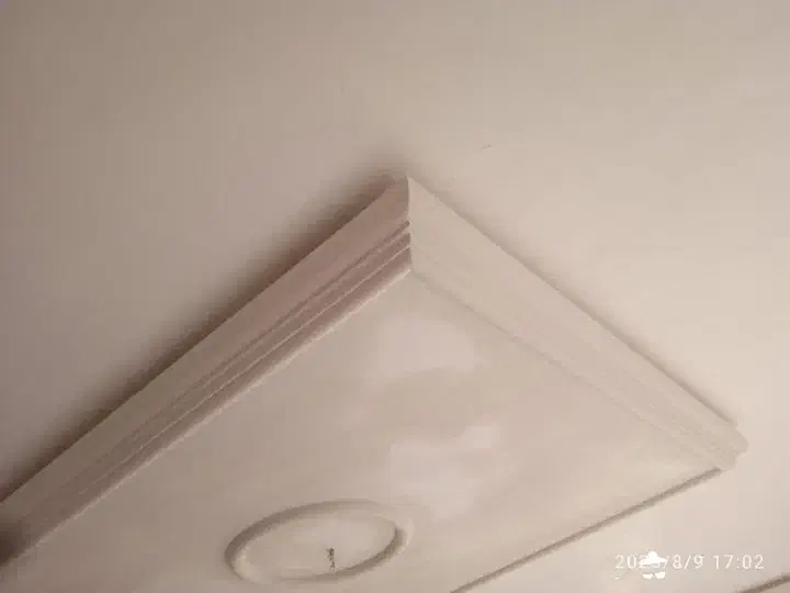 انجام سفید کاری وطرح اتوبوسی (نورمخفیبافیبر)|خدمات پیشه و مهارت|الشتر, |دیوار