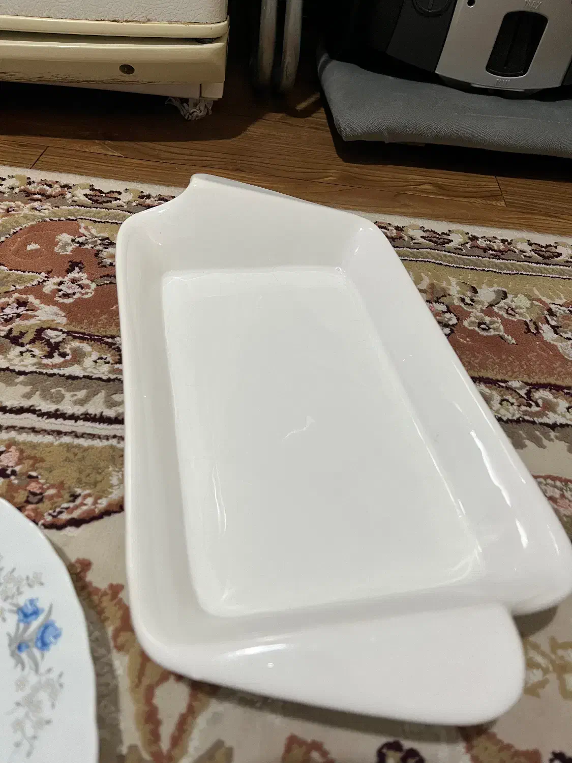 ظروف آشپزخونه|ظروف سرو و پذیرایی|رشت, چمارسرا|دیوار