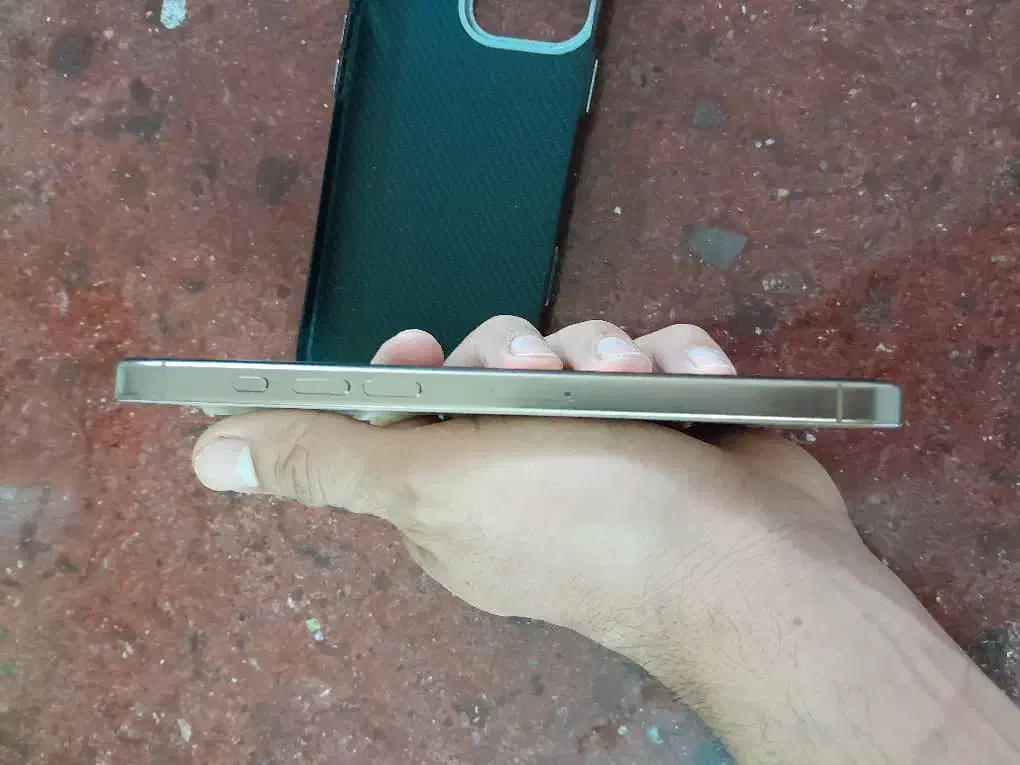 Iphone 16 pro max|موبایل|اراک, |دیوار