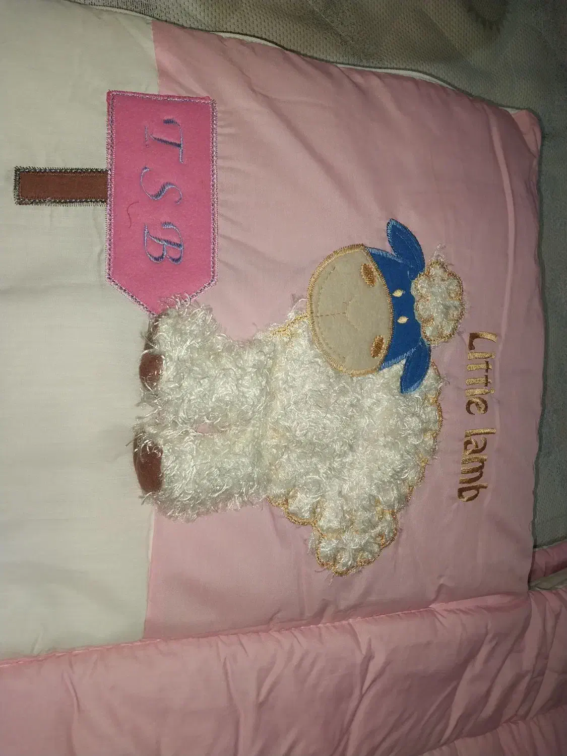 سرویس خواب کودک همراه یک عدد نی نی لالا|تخت و سرویس خواب|زاهدان, |دیوار