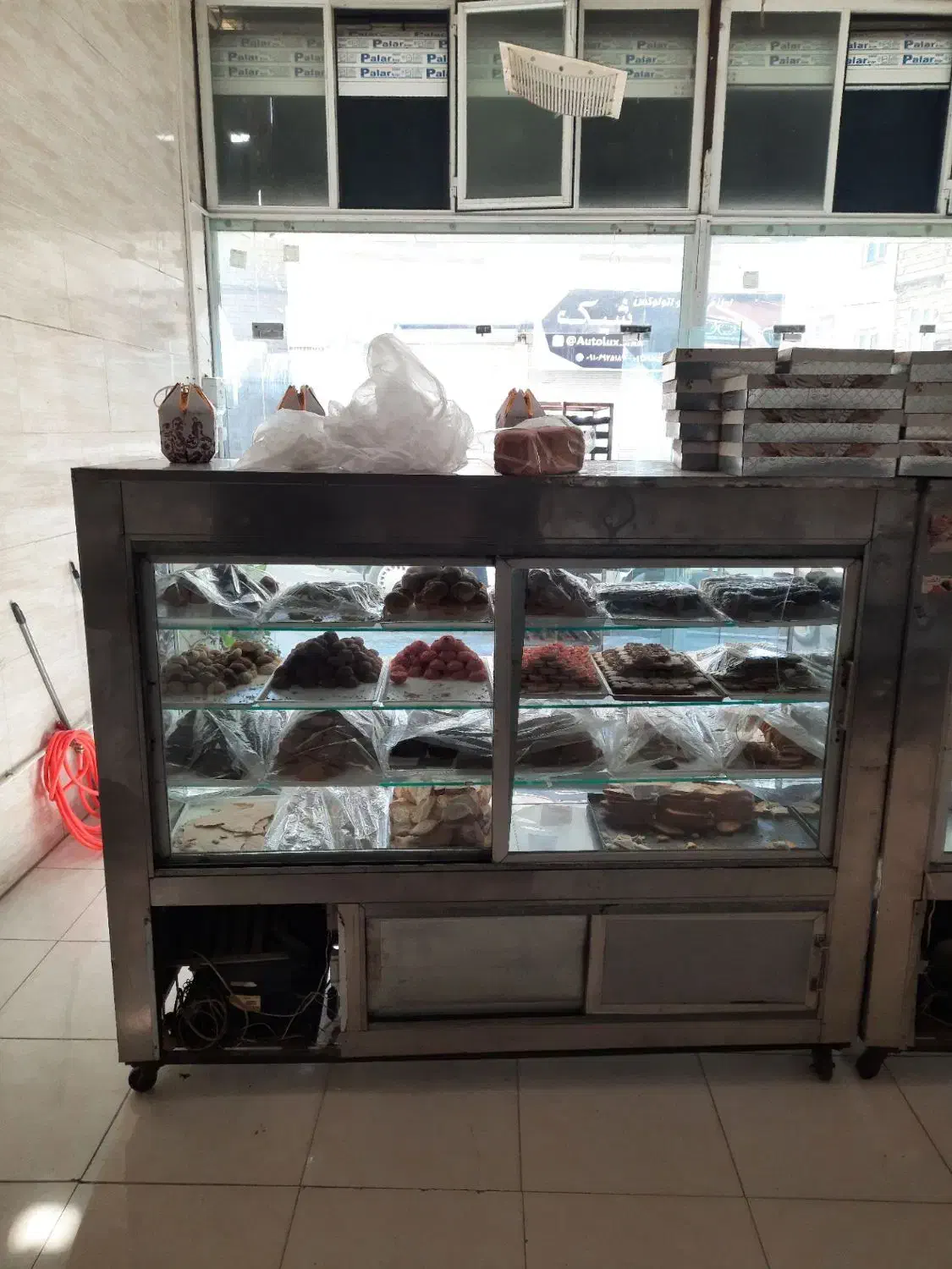 یخچال قنادی|فروشگاه و مغازه|سنندج, |دیوار