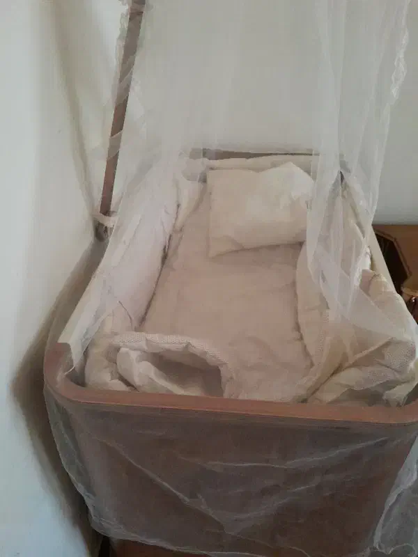 تخت نوزاد|تخت و سرویس خواب|سنندج, |دیوار