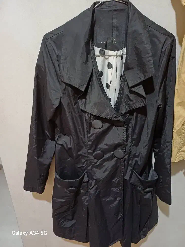 سه عدد مانتو بارانی|لباس|رشت, کوی جام جم|دیوار