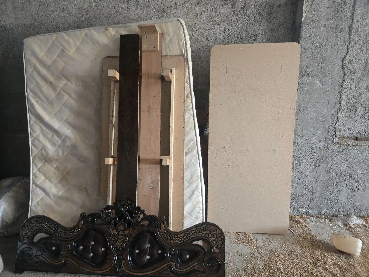 تخته خواب|تخت و سرویس خواب|آق قلا, |دیوار