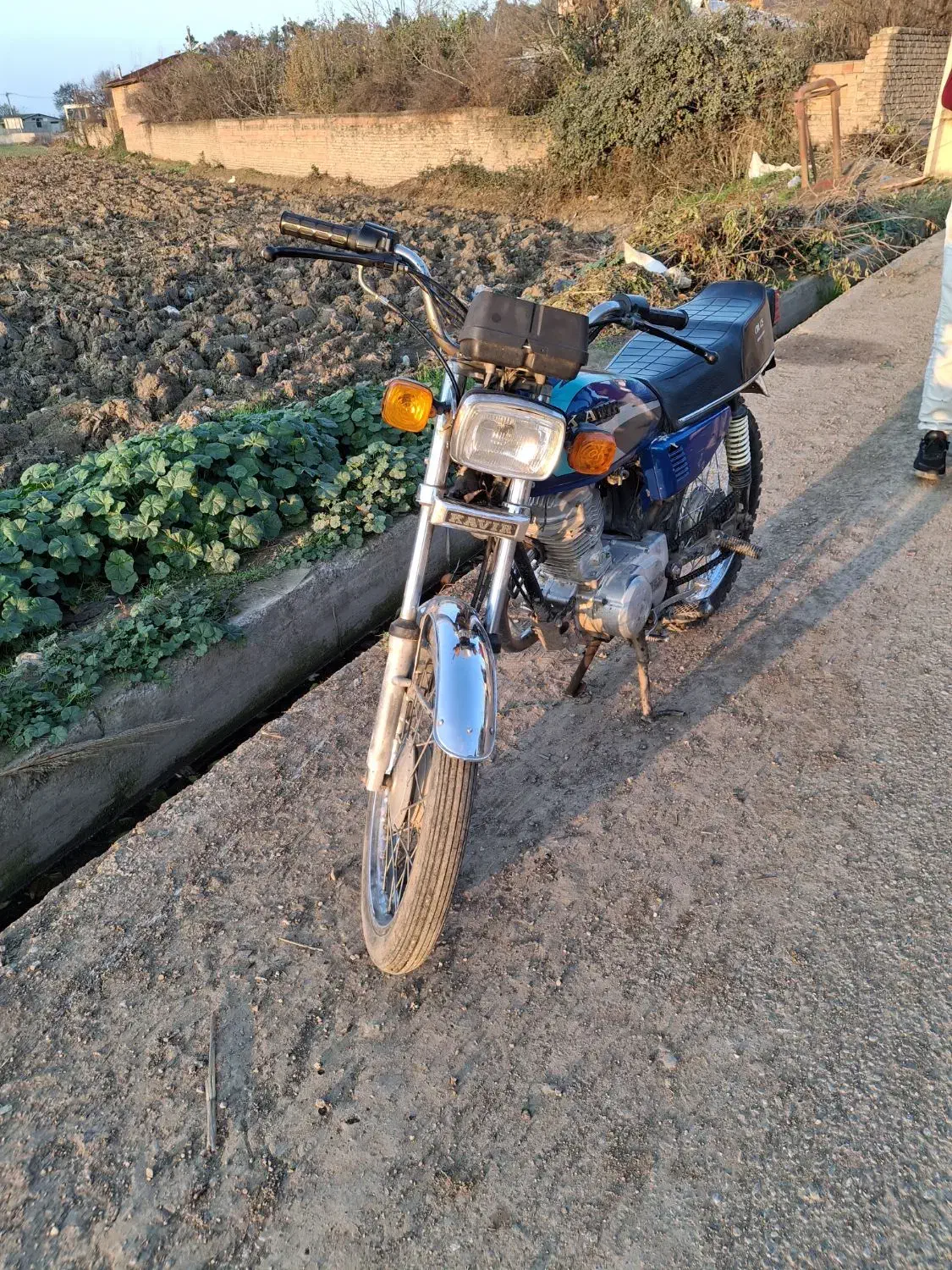 موتور|موتورسیکلت|خان ببین, |دیوار