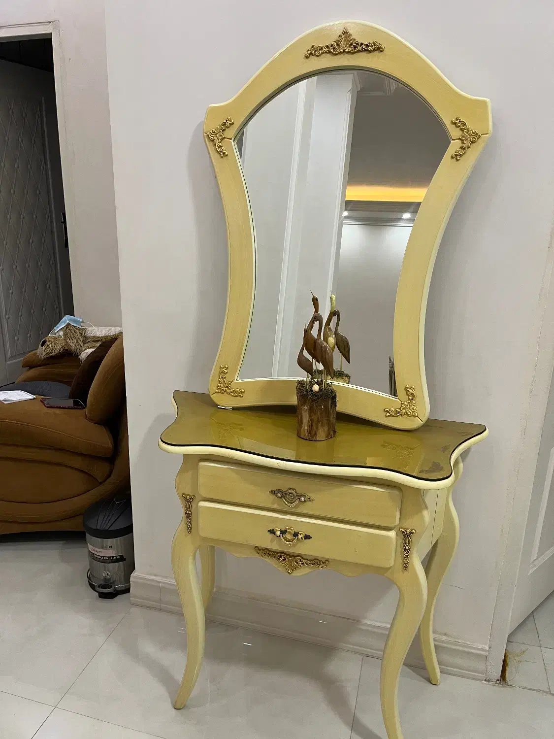 آینه و کنسول|بوفه، ویترین، کنسول|اهواز, کوی سعدی|دیوار