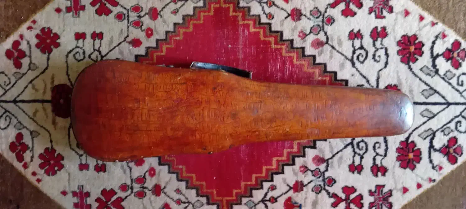 تعدادی ساز قدیمی و صفحه سنگی و ...|ویولن|تهران, عباس‌آباد|دیوار