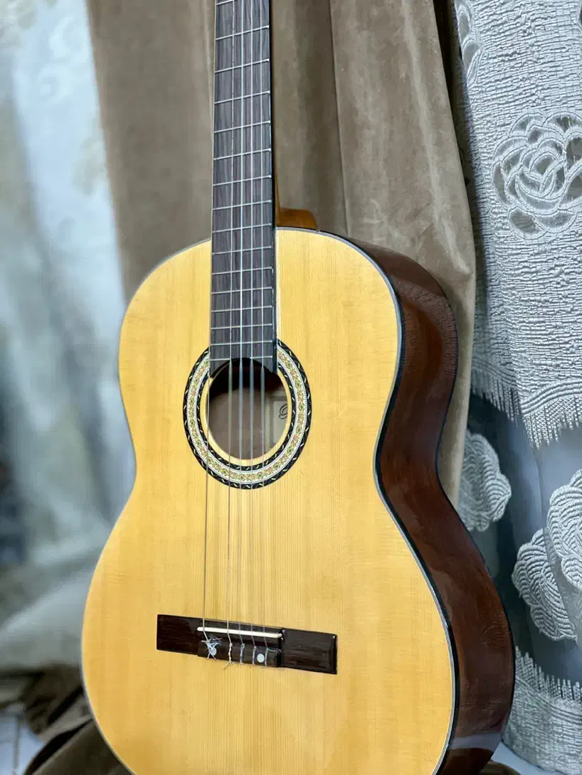 گیتار مدل کلاسیک best fun|گیتار، بیس، امپلیفایر|قائم‌شهر, |دیوار