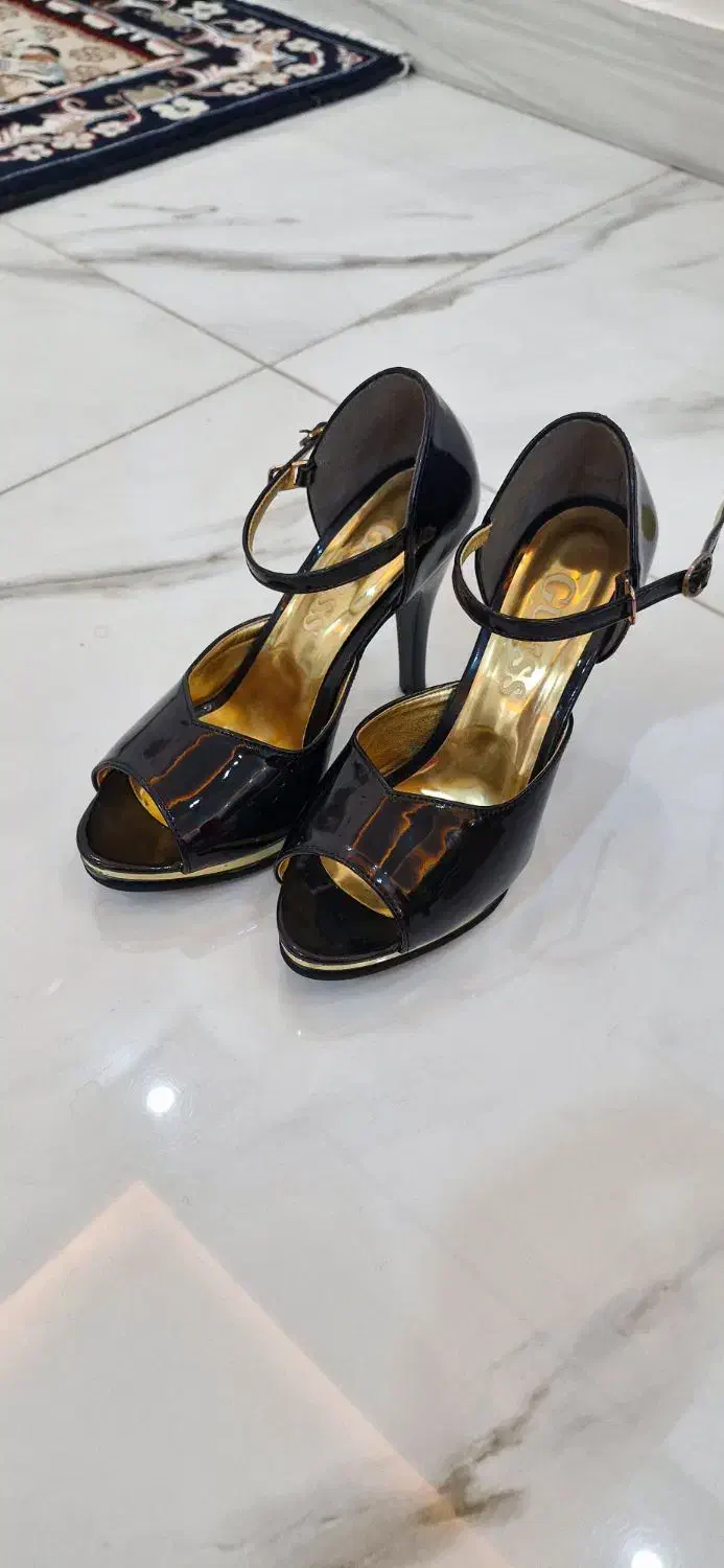 کفش نو و درحدنو|کیف، کفش، کمربند|اسفراین, |دیوار