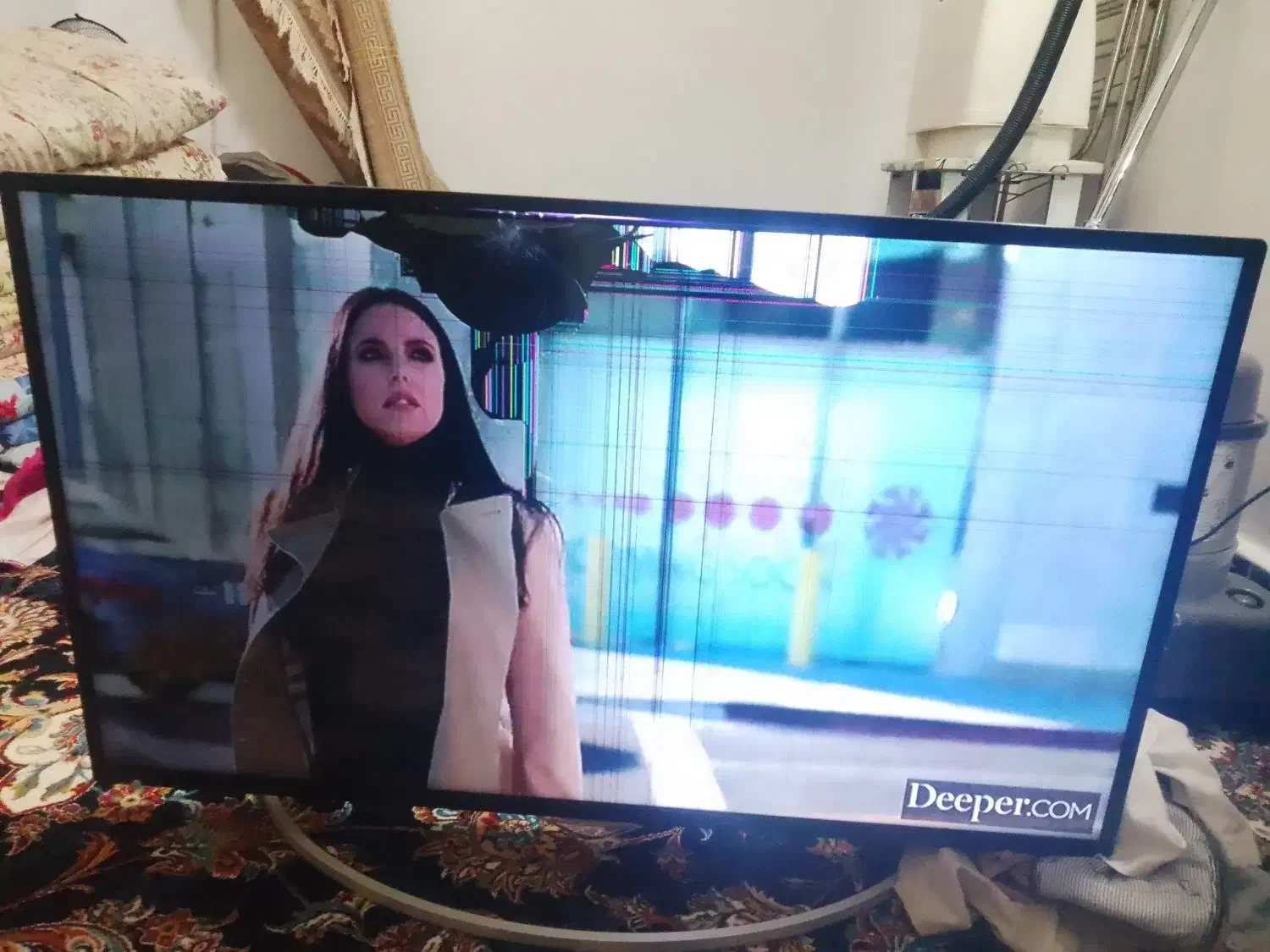 تلویزون ال ای دی 43 روشن|تلویزیون و پروژکتور|تربت‌حیدریه, آغوی|دیوار