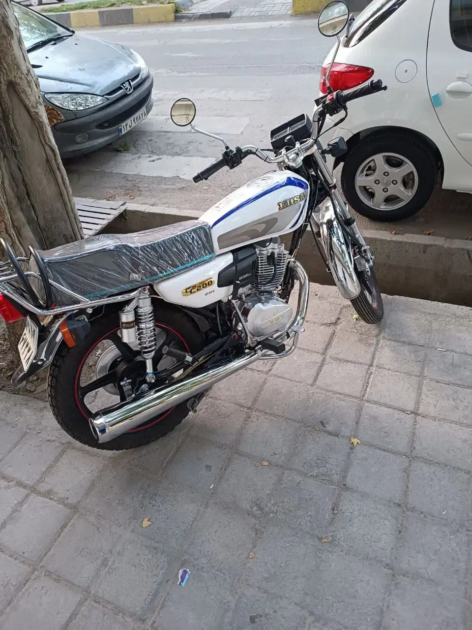 موتور هندا ۲۰۰ در حد صفر|موتورسیکلت|ملایر, |دیوار