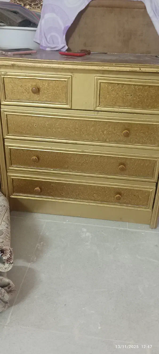 دراور چوبی چهار کشو|جاکفشی، کمد، دراور|ساوه, |دیوار