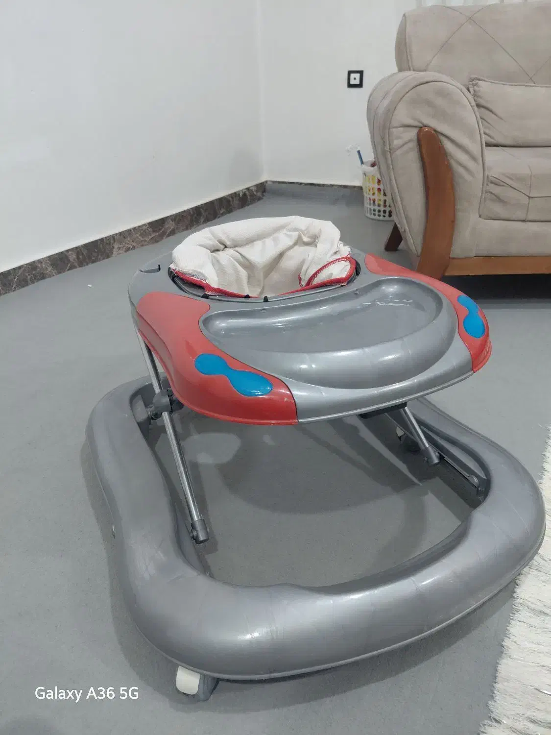 روروک|اسباب و اثاث بچه|اسلامآباد غرب, |دیوار