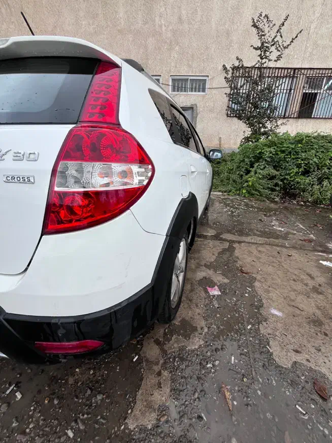 اچ سی کراس مدل 98|خودرو سواری و وانت|رشت, بلوار گیلان|دیوار