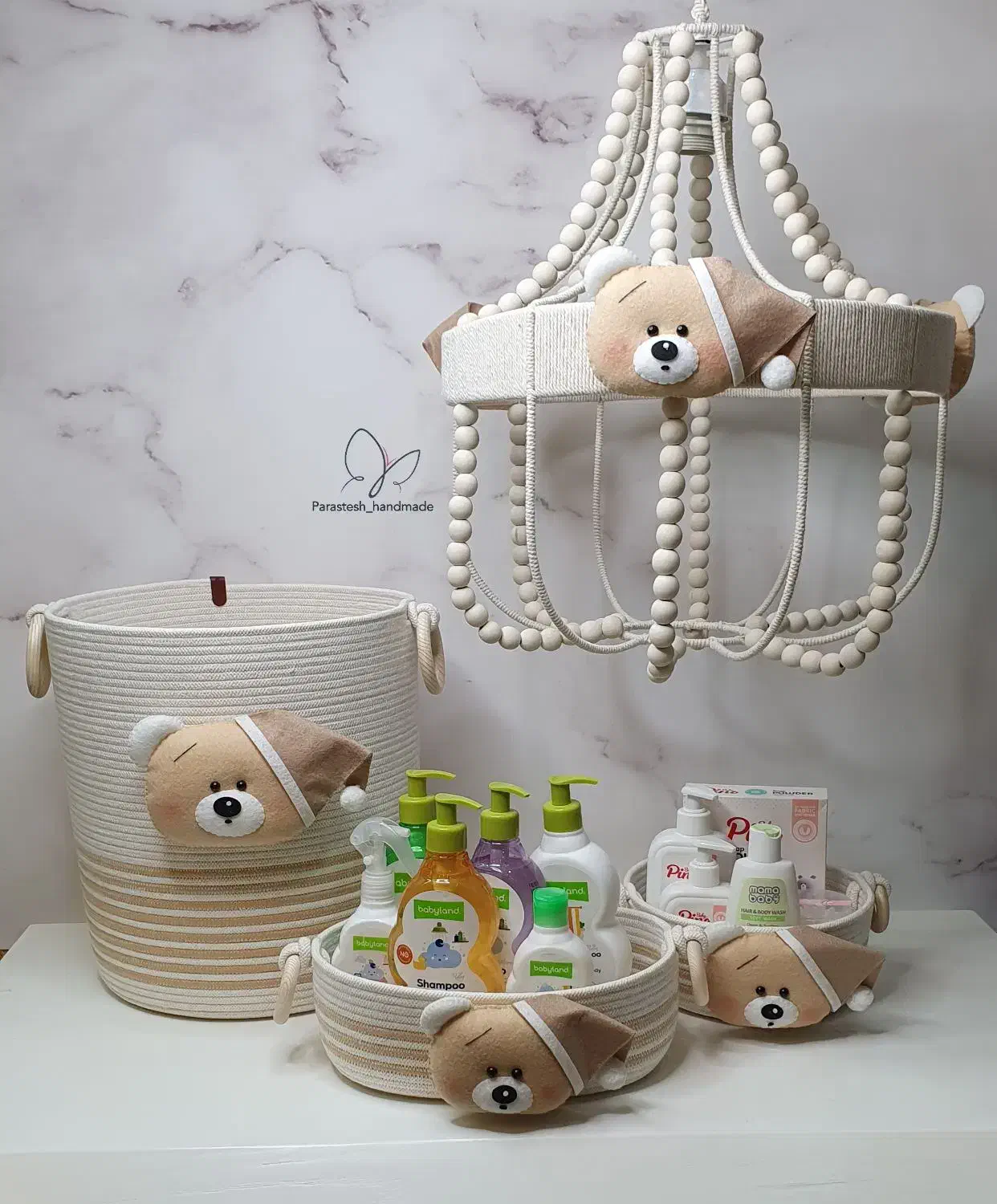 ست قیطان دوزی شده همراه با لوستر|اسباب و اثاث بچه|مشهد, شهید رضوی|دیوار