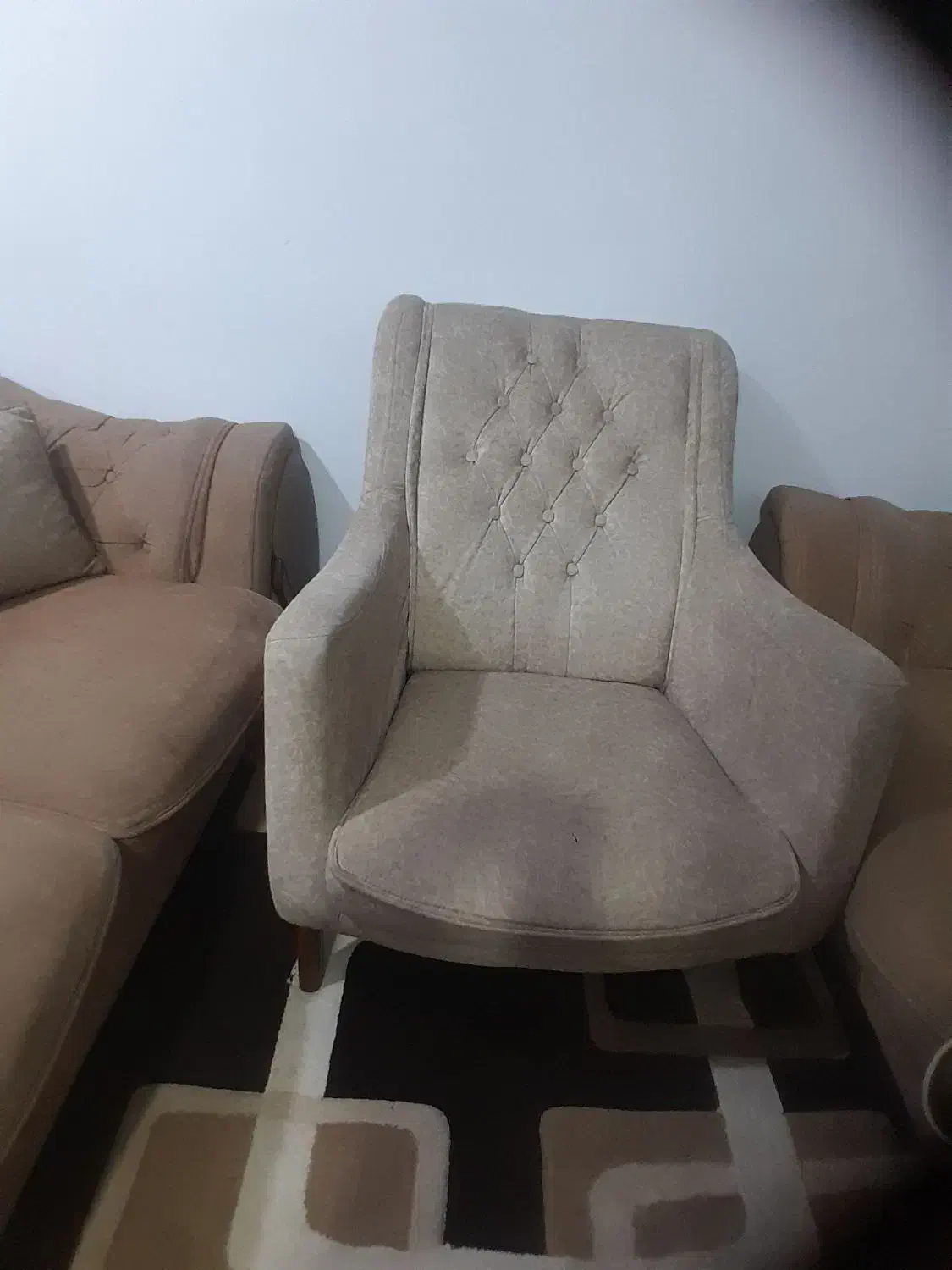 مبلمان|مبلمان خانگی و میز عسلی|هشتگرد, ینگی امام|دیوار