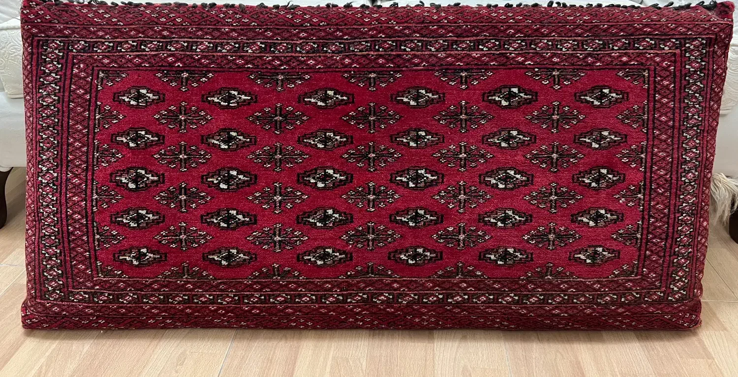 پشتی دست بافت|پشتی|ساری, |دیوار