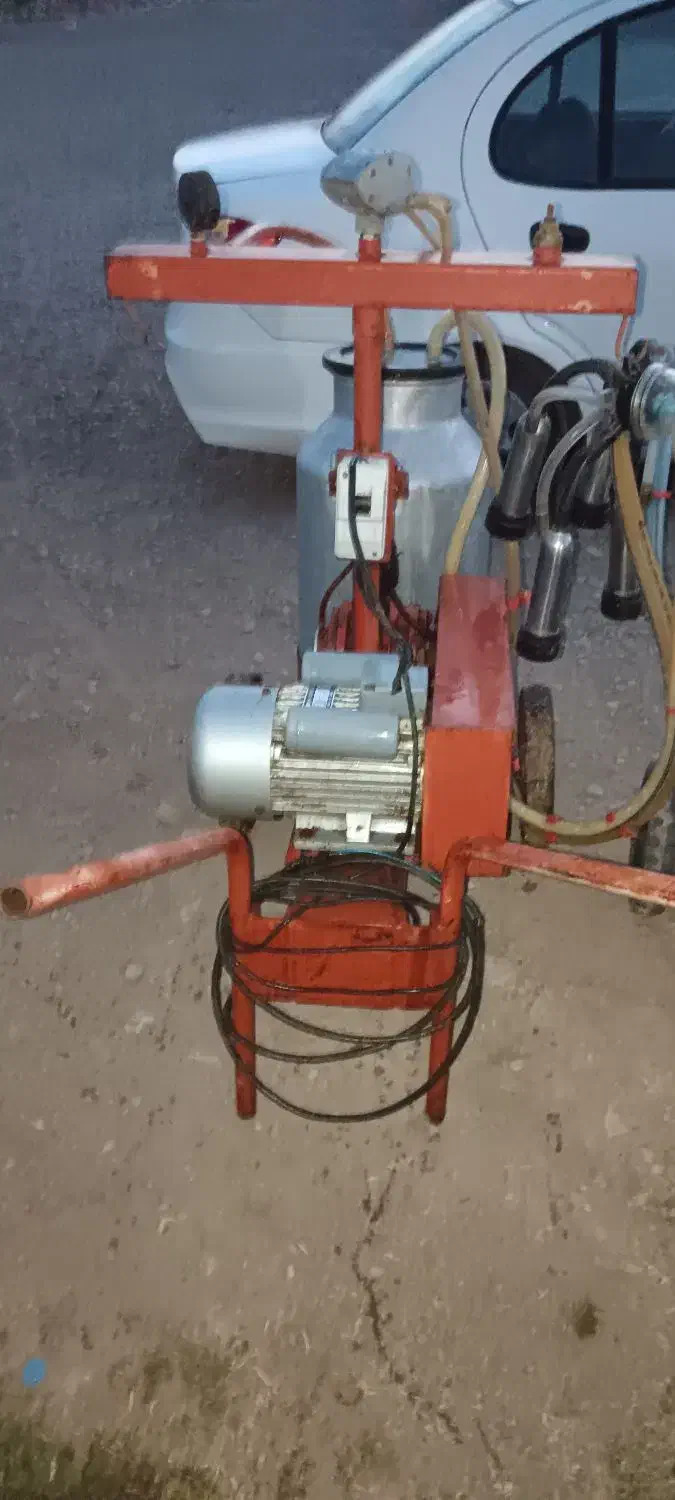 شیردوش گاو|ماشینآلات صنعتی|تاکستان, |دیوار