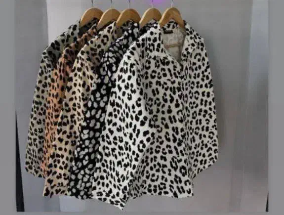 کت کتان پلنگی|لباس|کاشان, صنعت|دیوار