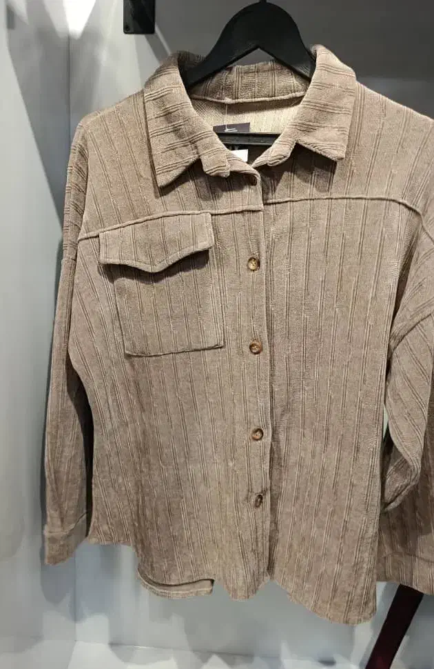 شومیز مخمل کبریتی|لباس|کاشان, پا نخل|دیوار