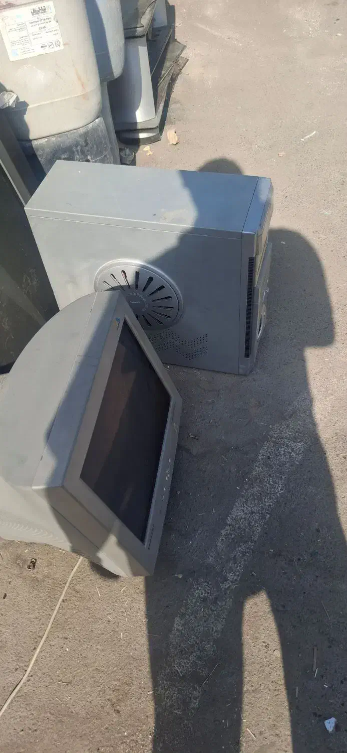 کامپیوتر کیس مانیتور (خرید و فروش)|رایانه رومیزی|تهران, فلسطین (میدان انقلاب)|دیوار