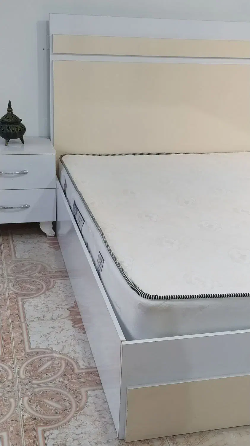 تخت خواب دونفره|تخت و سرویس خواب|مهاباد (آذربایجان غربی), |دیوار