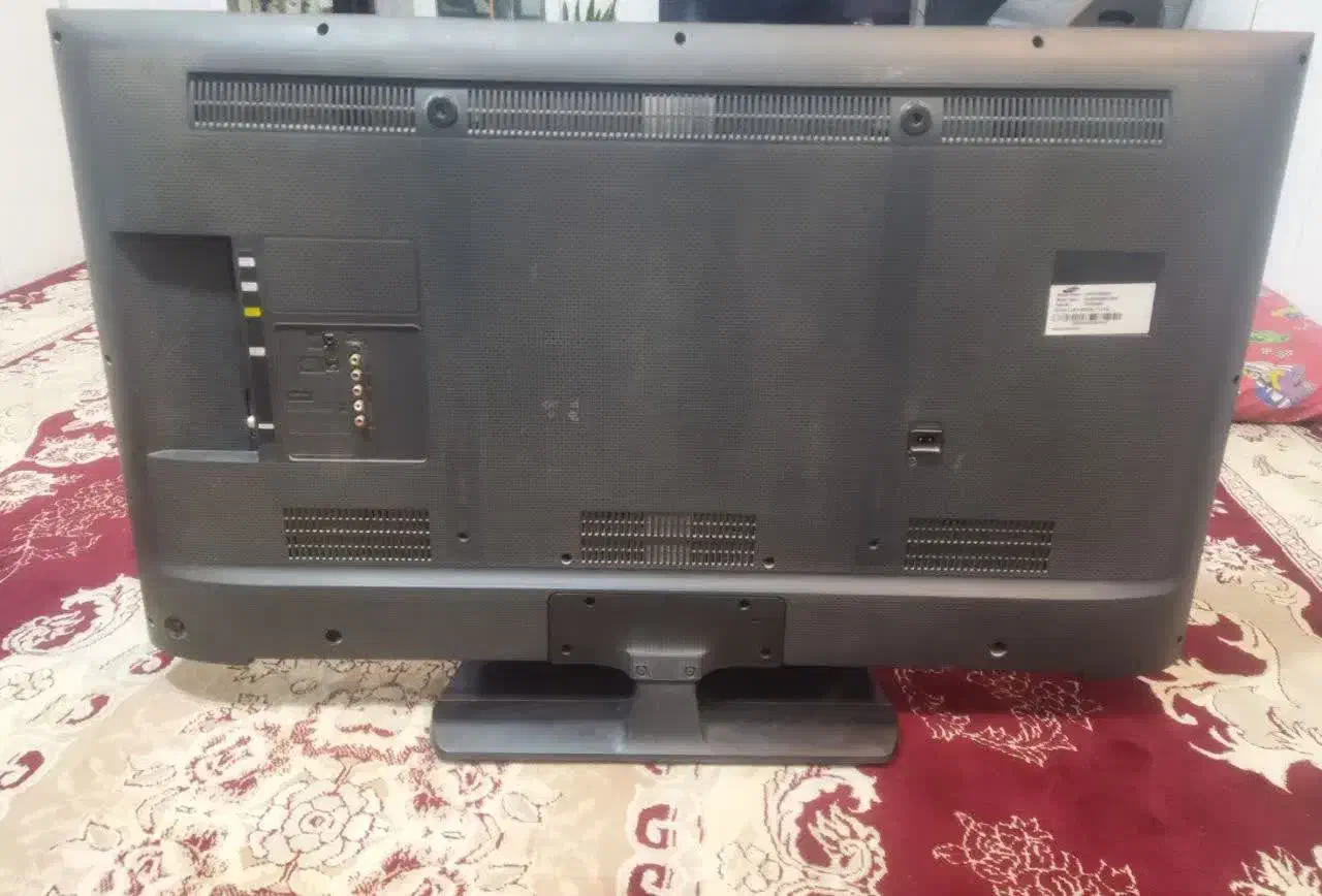 تلویزیون 48اینچ سامسونگ|تلویزیون و پروژکتور|پاکدشت, پارچین|دیوار