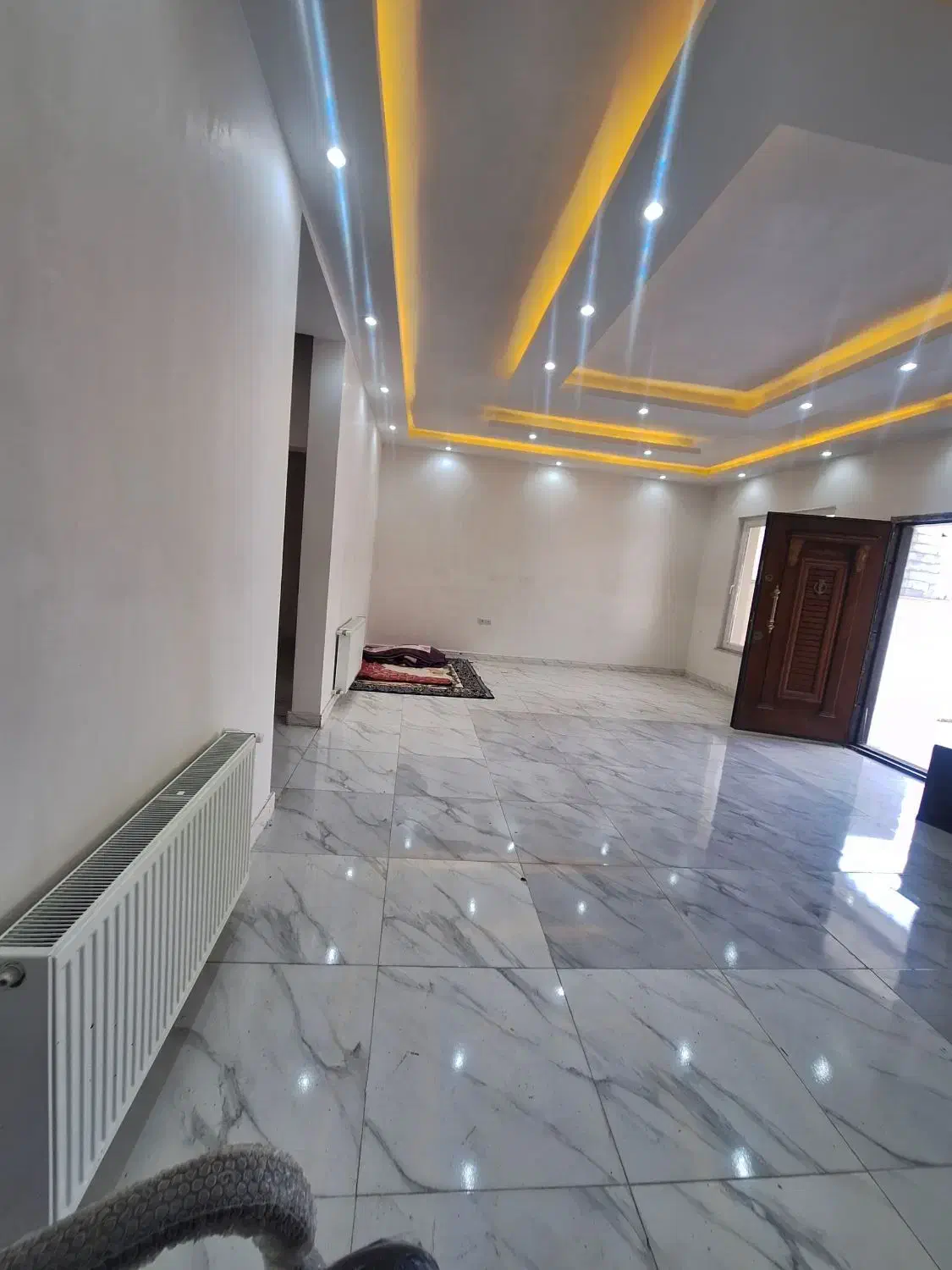 ویلای ۲۰۰متر بر آسفالت نوساز/آناملک|فروش خانه و ویلا|خشکبیجار, |دیوار