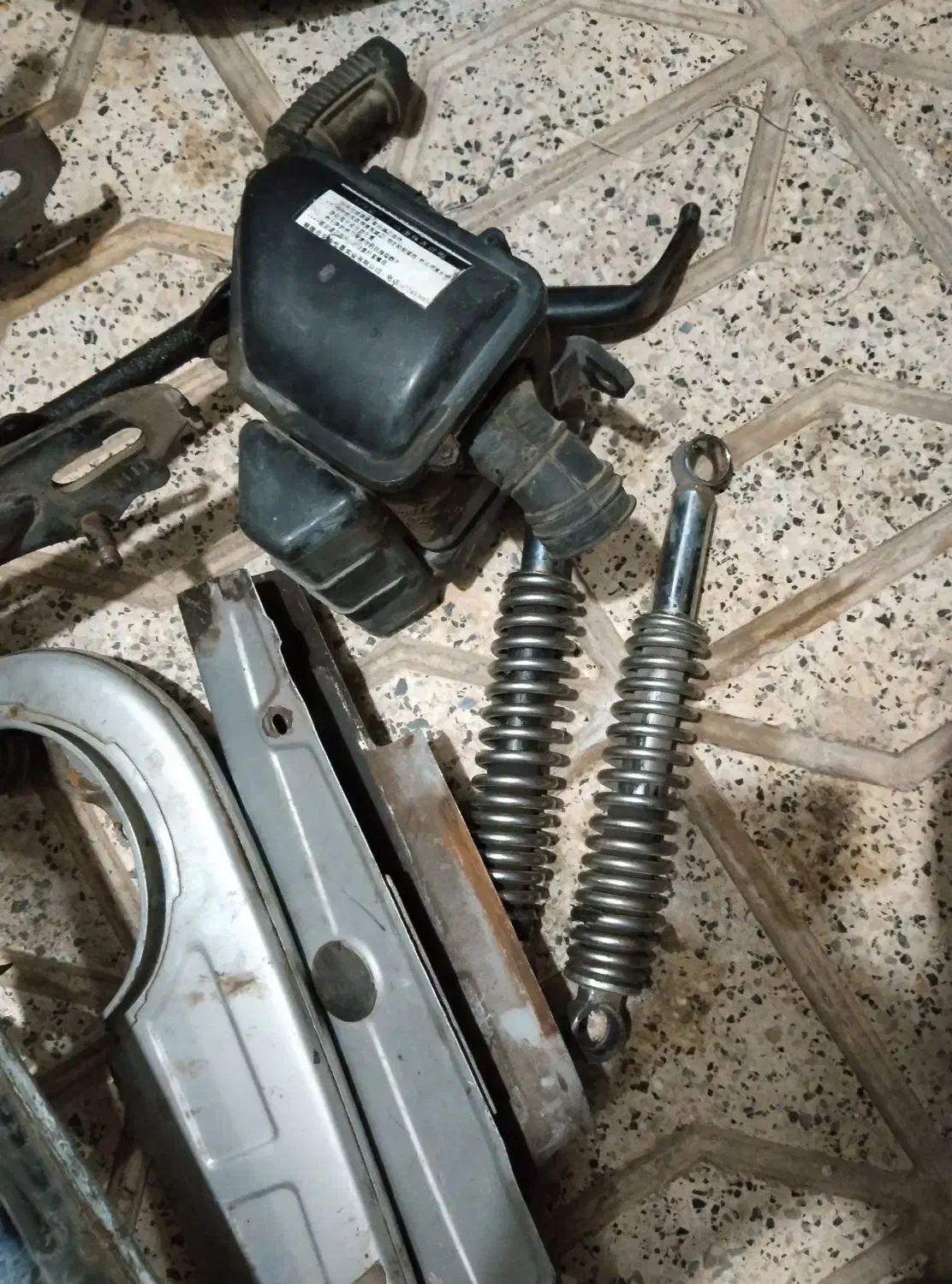 لوازم موتور|قطعات یدکی و لوازم جانبی|مشهد, خواجه ربیع|دیوار