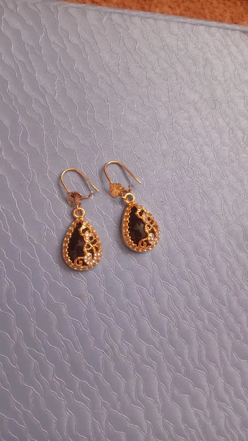 گوشواره و پلاک|بدلیجات|بهار, |دیوار